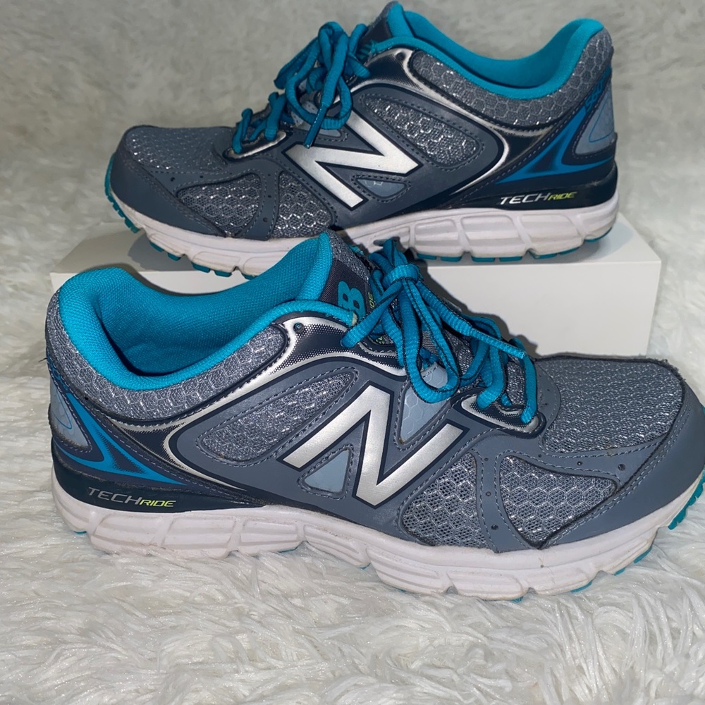 Barley Worn New Balance w560lg6 - Picture 2 of 8